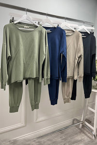 Round Neck, 100% Cotton, Elasticated Waist & Cuff, Two Pocket Set