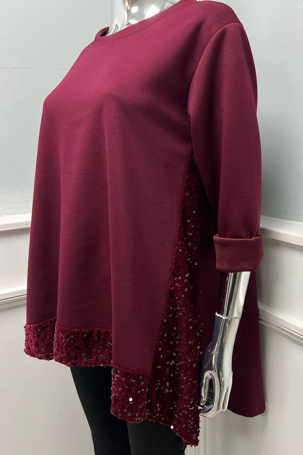Round Neck, Sequin Detail, High Low Top