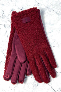 Black textured gloves with cozy boucle detail