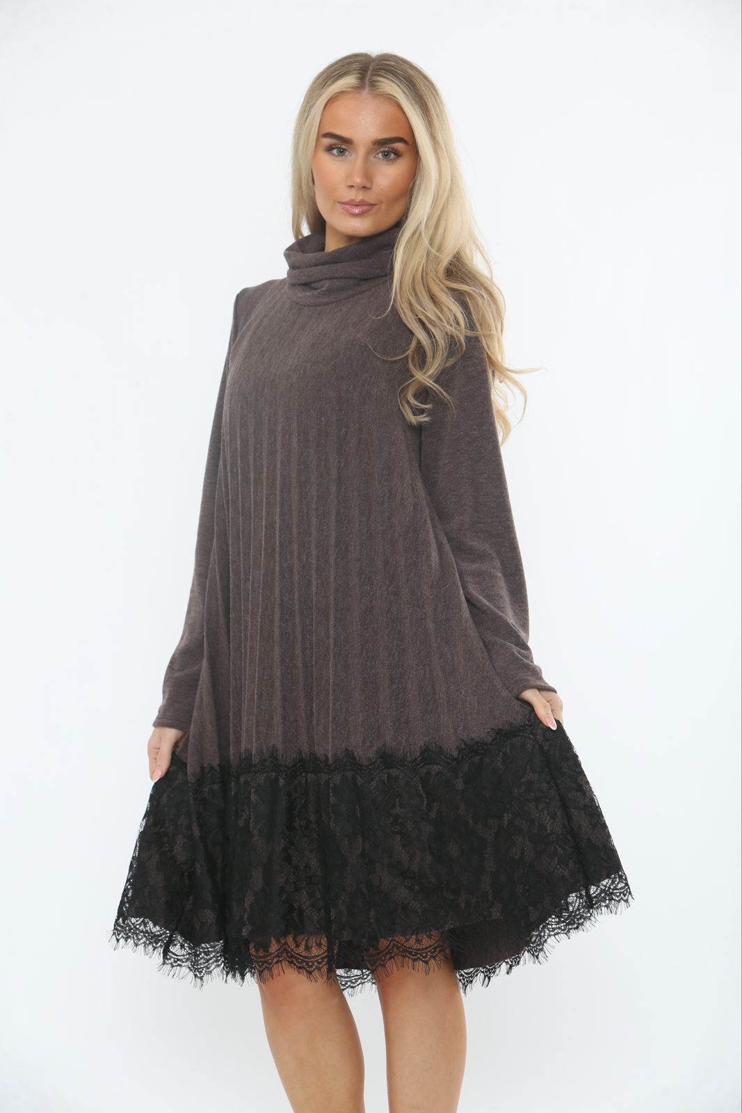 Lace Hem Detailed, Lana Wool & Viscose Knitted, Pleated Roll Neck dress