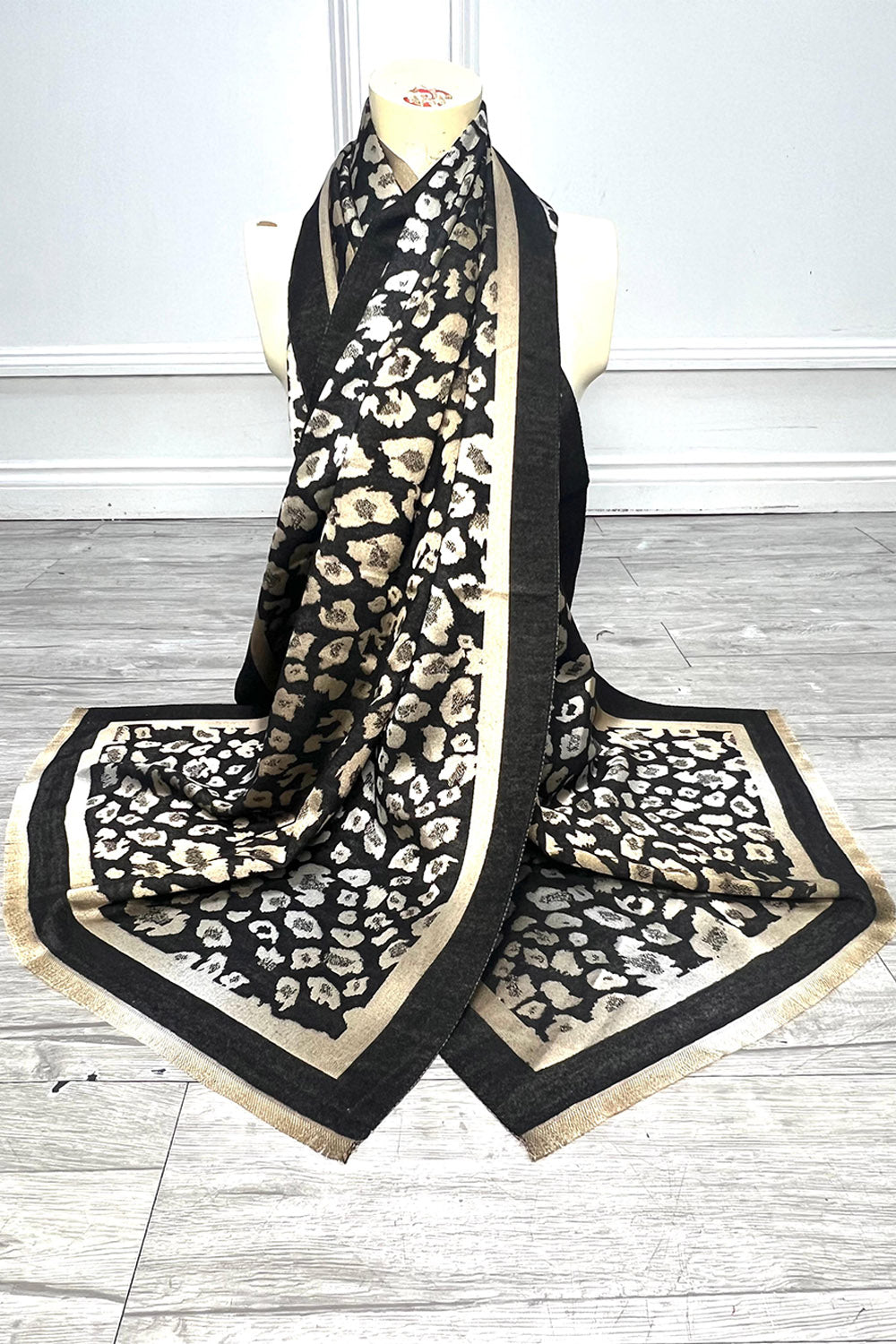 Metallic Leopard Border Scarf