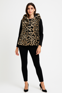 Zip Through, Elasticated Hem, Two Pocket Teddie Hoodie.