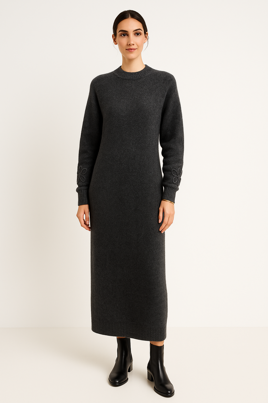 Ribbed Round Neck,Embroidery Flower Sleeve Detailed Knitted Dress