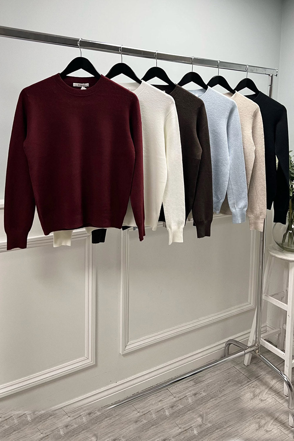 Super Soft, Round Neck, 5% Wool, Viscose & Acrylic Knitted Jumper