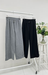 Fleece Lined, Elasticated Waist, Two Pocket Wide Leg Trouser.