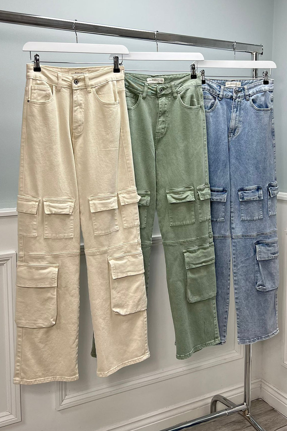 ‘Redial’ Pocket Detailed, Stretchy Denim Wide Leg Cargo Jeans
